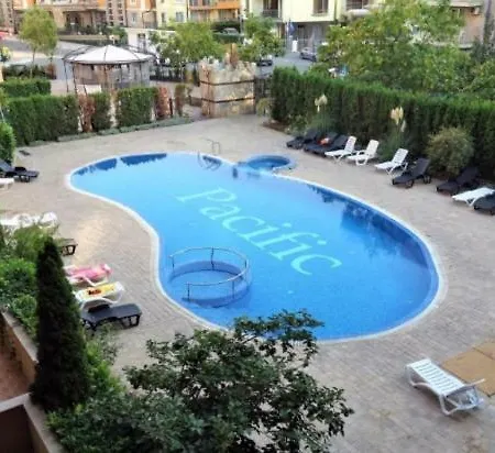 Апартамент Pacific Sunny Beatch *